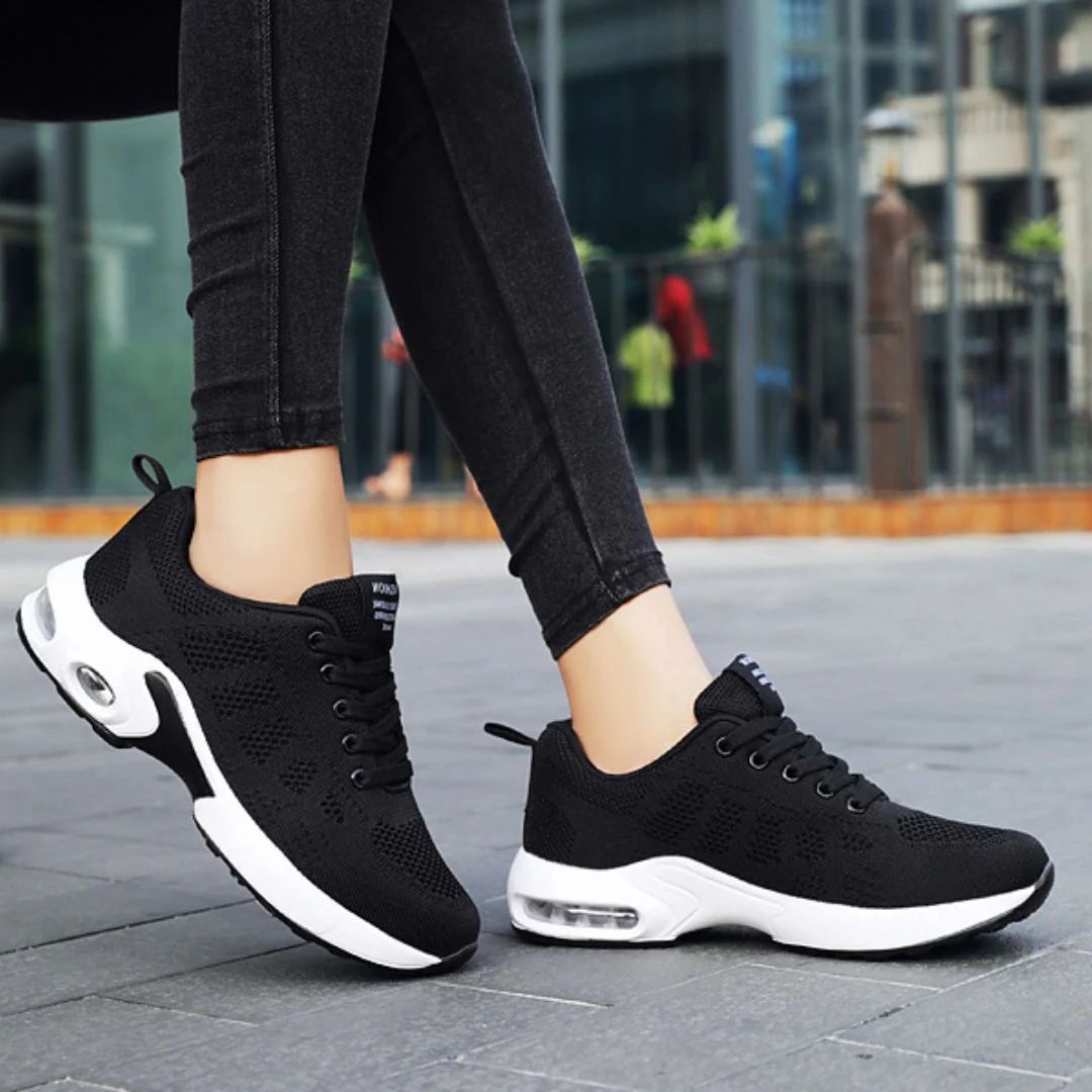 Naomi – Breathable Knit Walking Sneakers