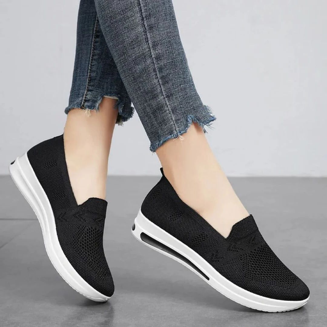 Avora – Lightweight Knit Walking Shoes